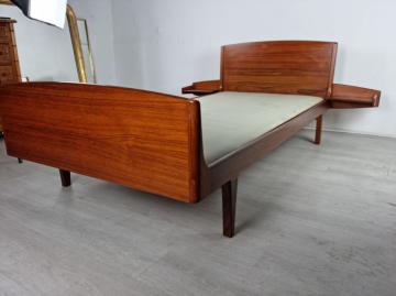 Scandinavian teak bed 90s
