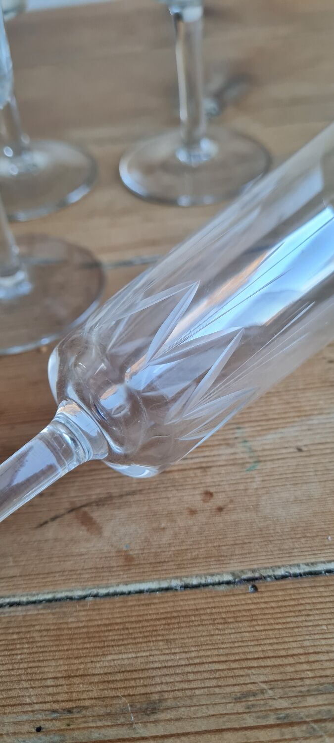 Chiseled crystal champagne flutes