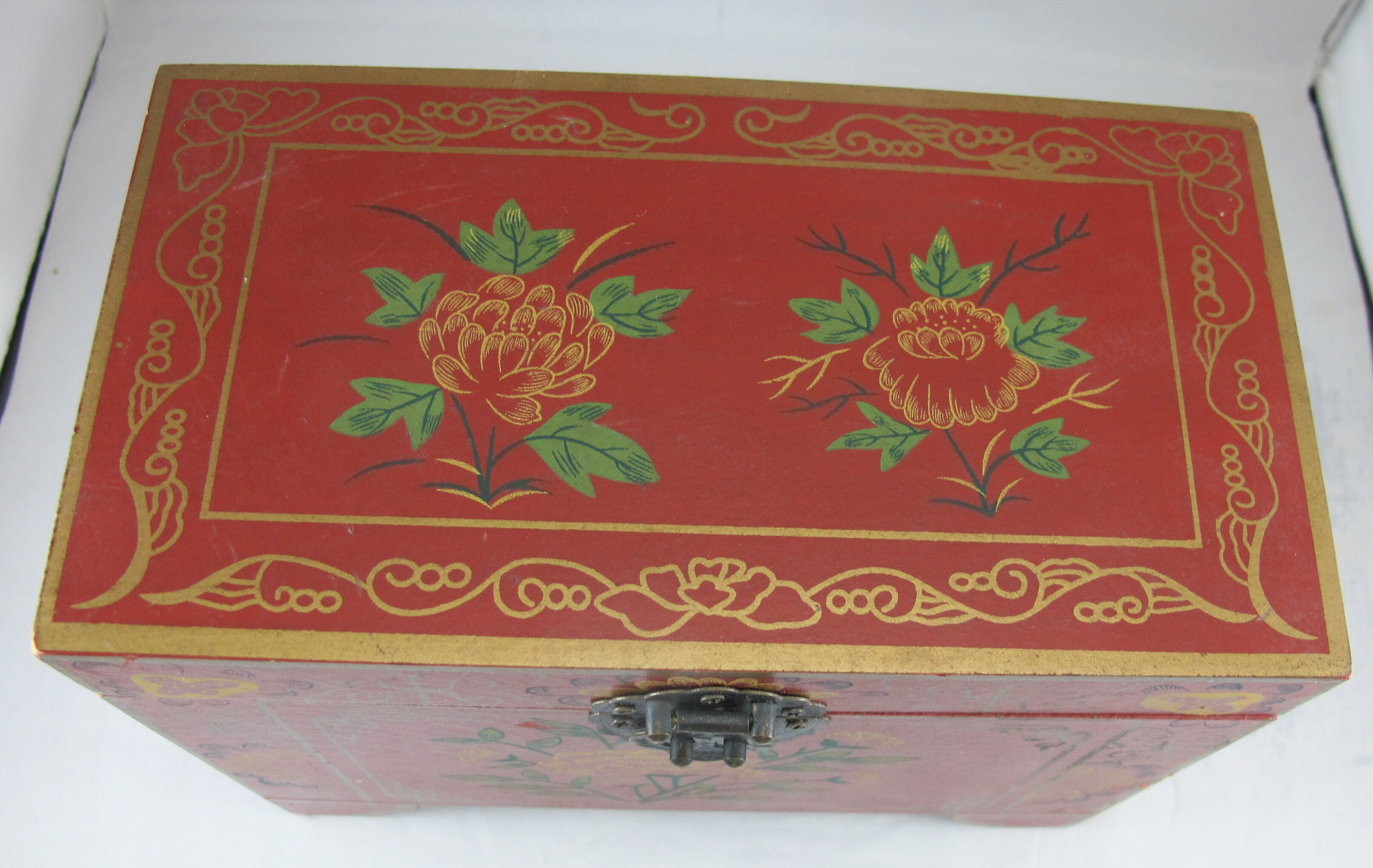 Chinese Chinese Red Lacquer Jewelry Box China