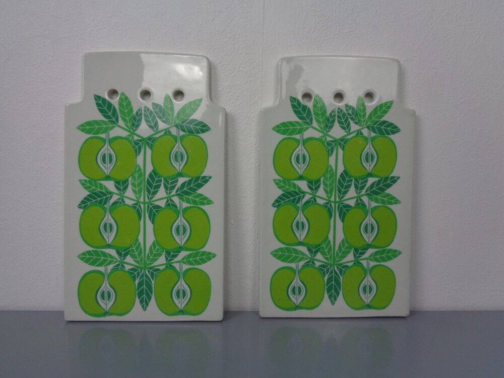 Serving Plates by Raija Liisa Uosikkinen for Arabia, 1960s, Set of 2