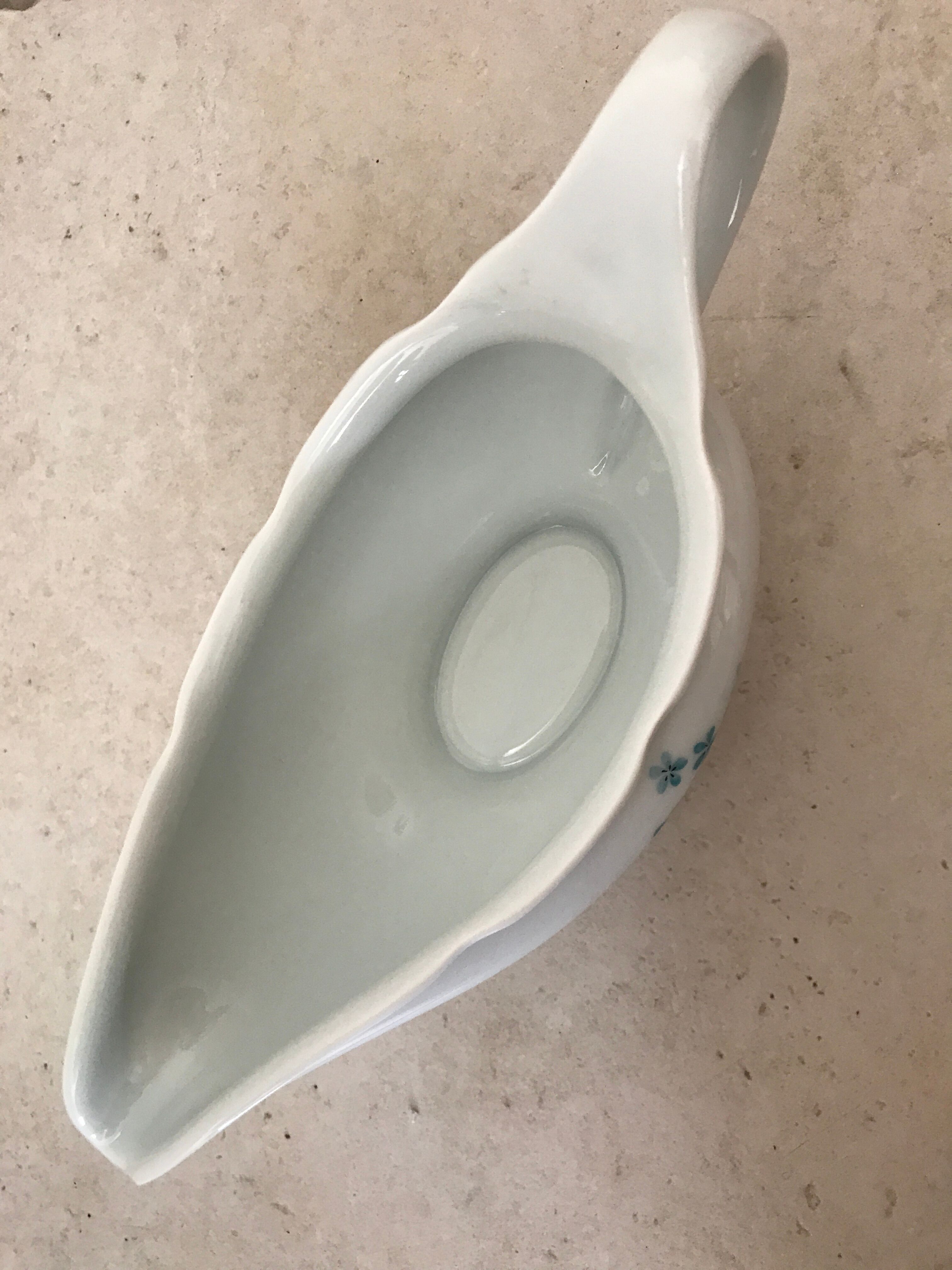Sologne porcelain saucière