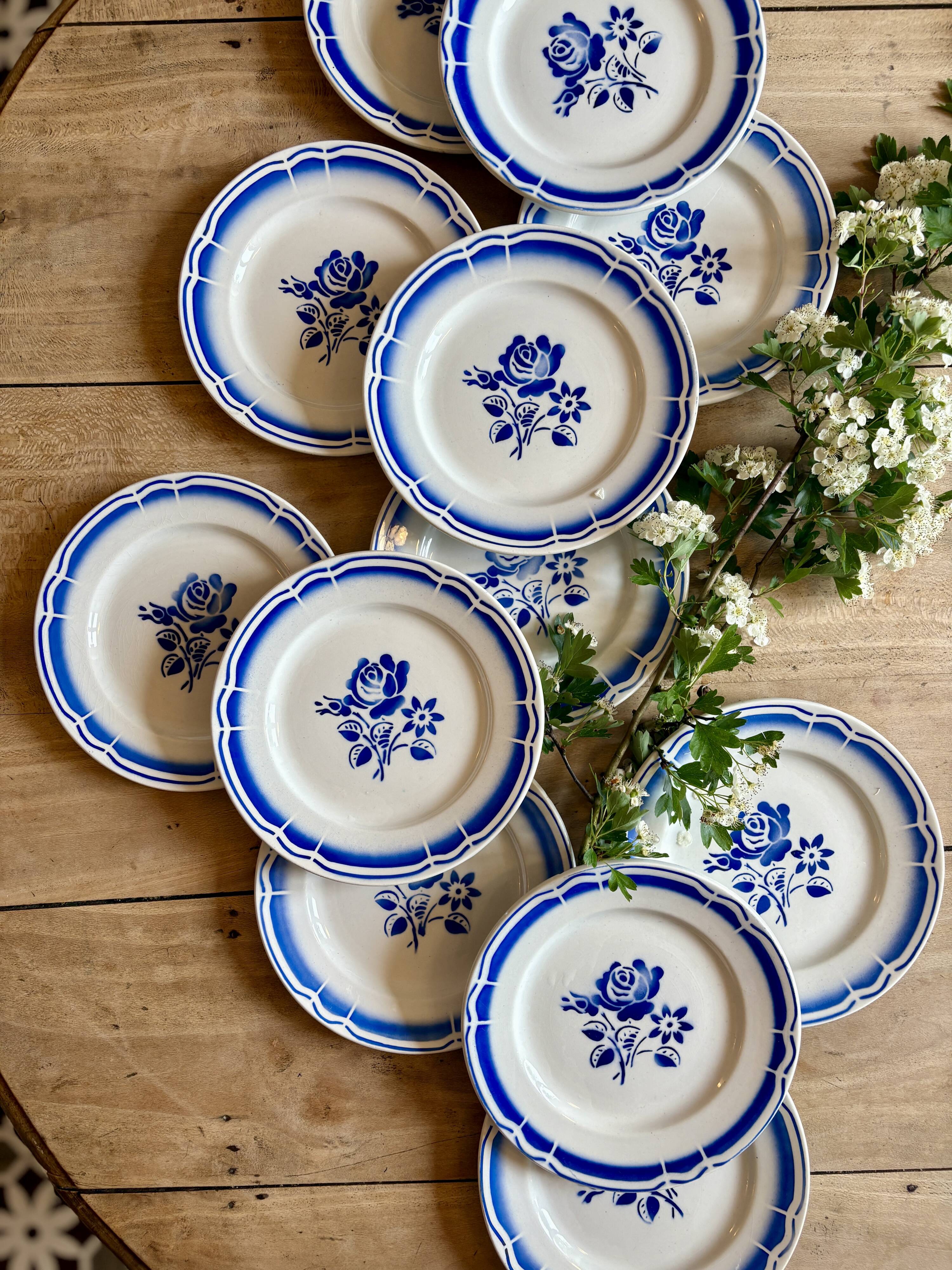 Set of 12 vintage blue flower dessert plates