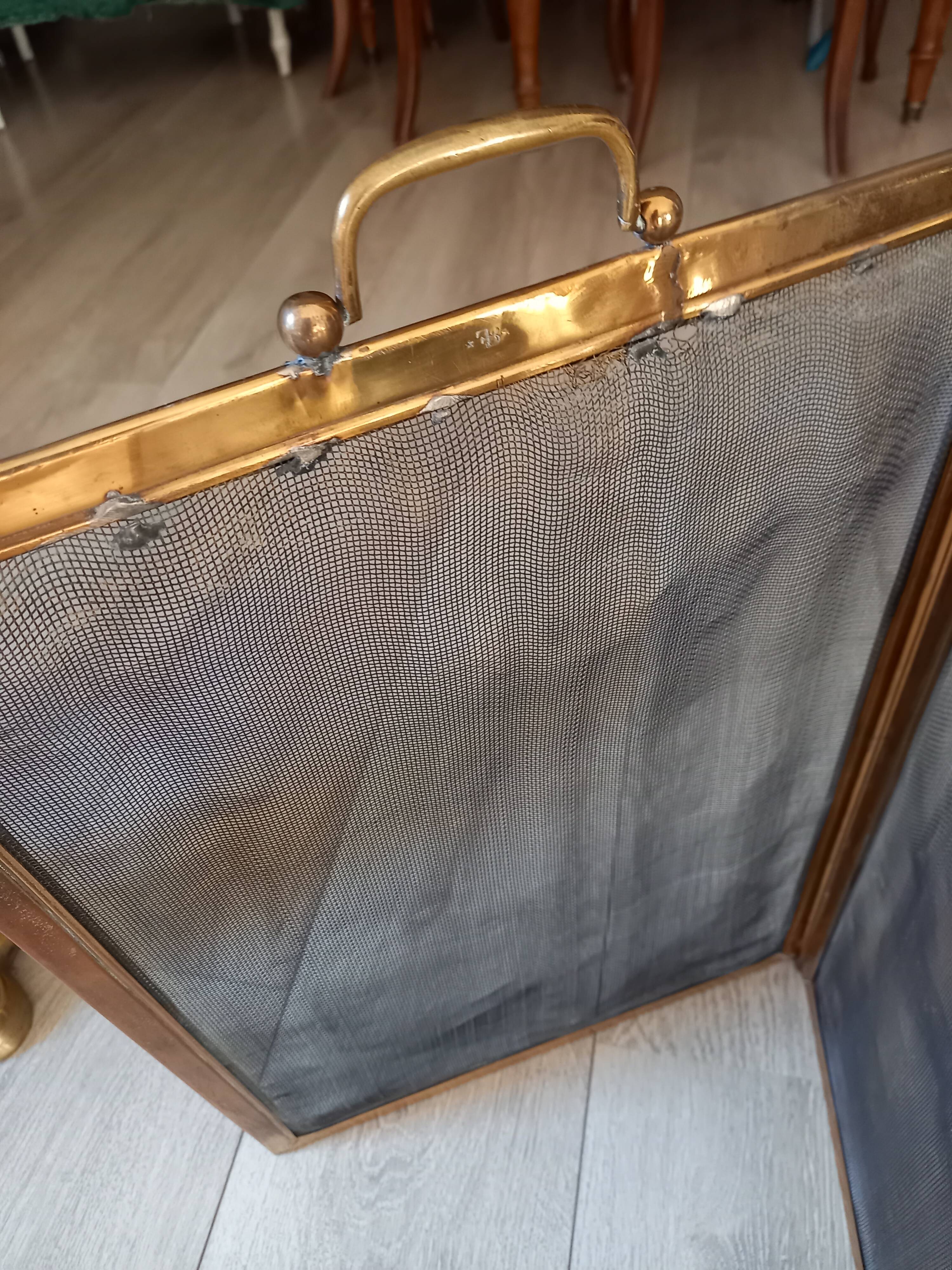 Fireplace set fire guard shovel clamp support