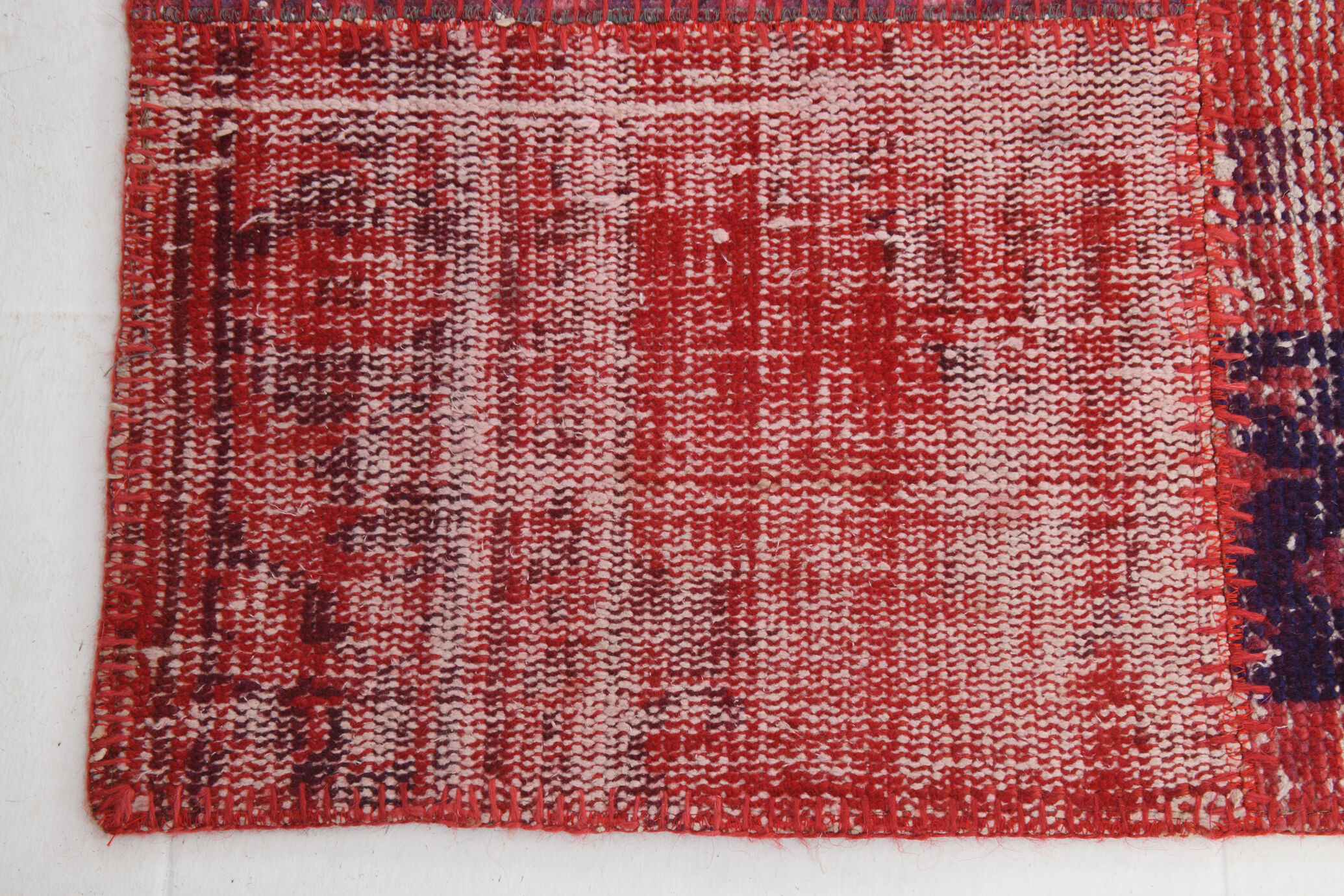 5x8 red tones turkiah rug 169x240cm