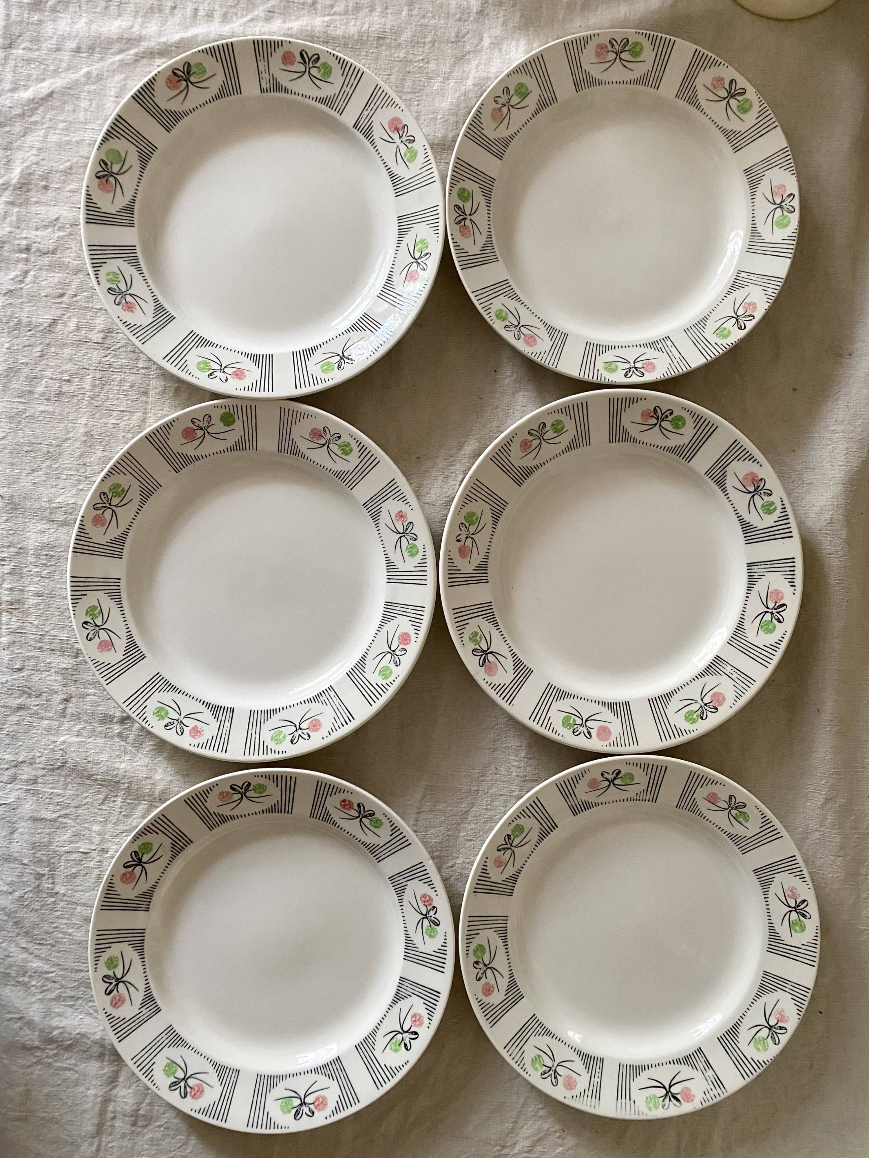 Gien flat plates, Marie José model from the 60s