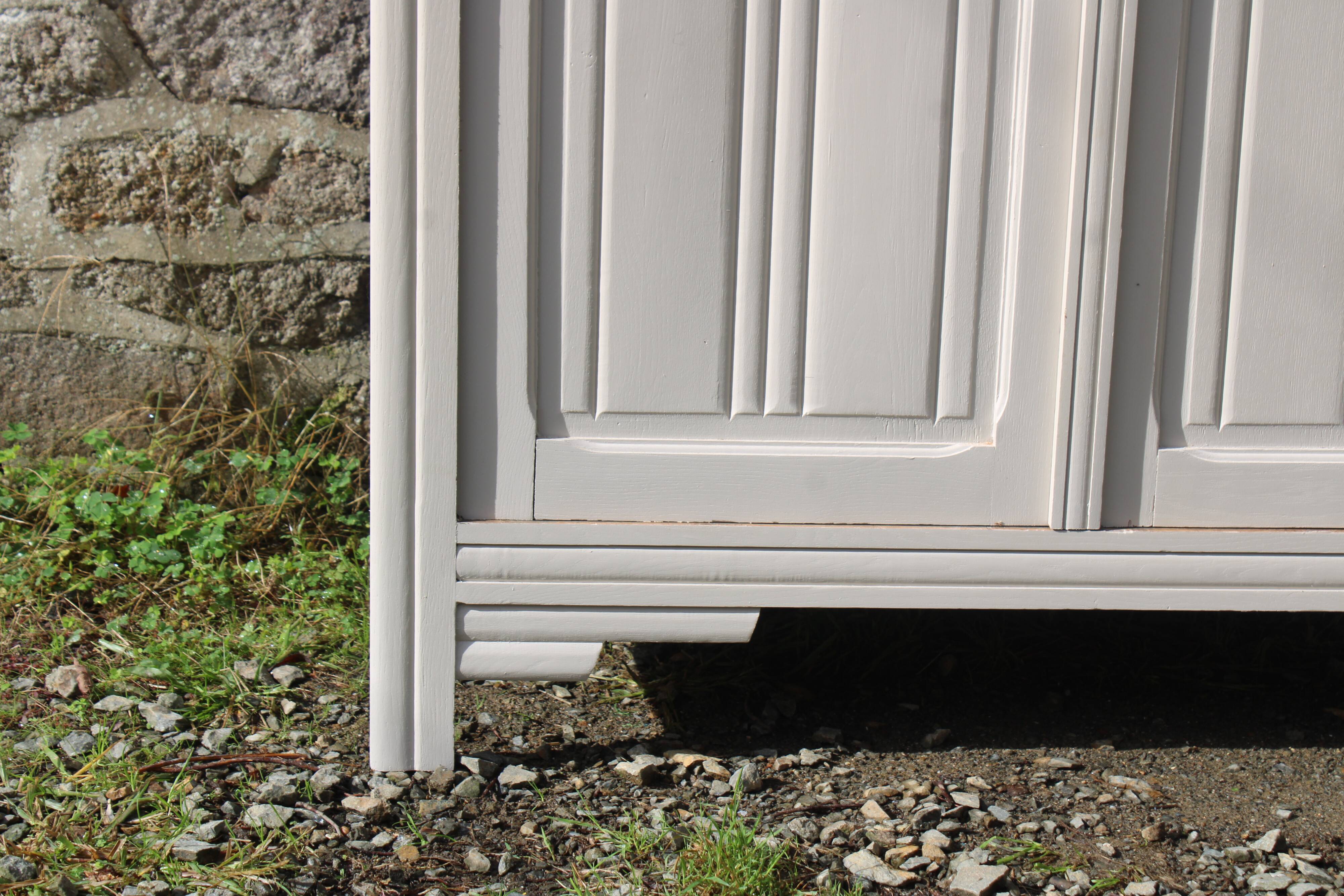 Vintage art deco cabinet