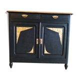 Buffet noir et or