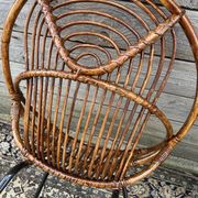 Paire de fauteuils en rotin, pieds métal CIRCA 1950