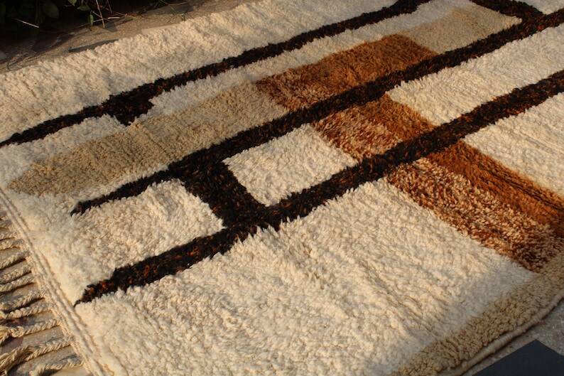 Tapis azilal Tissé main traditionnelle taille 200 x 305 cm