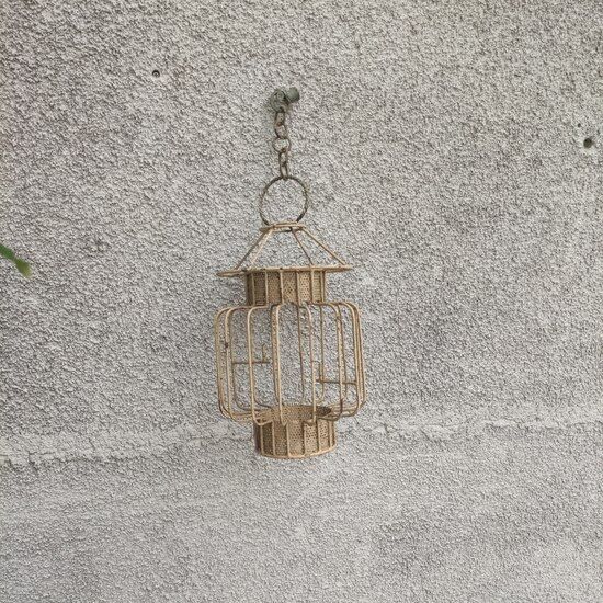 Metal lantern