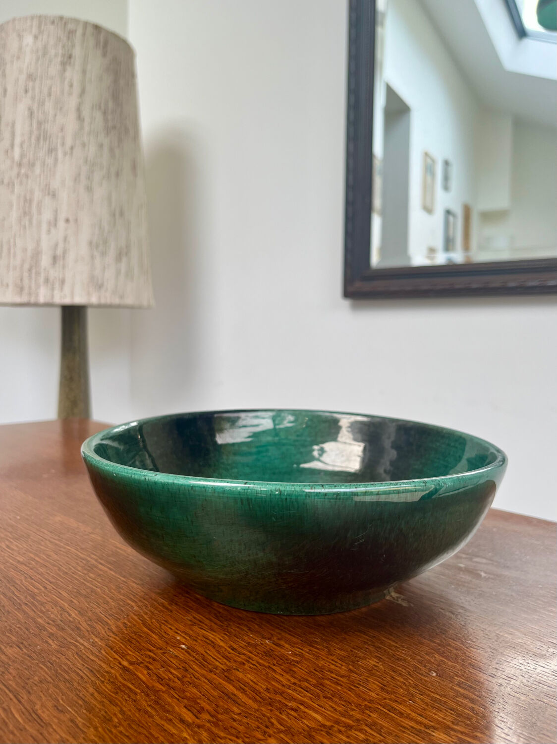 Green glazed ceramic bowl, signed Idlas.