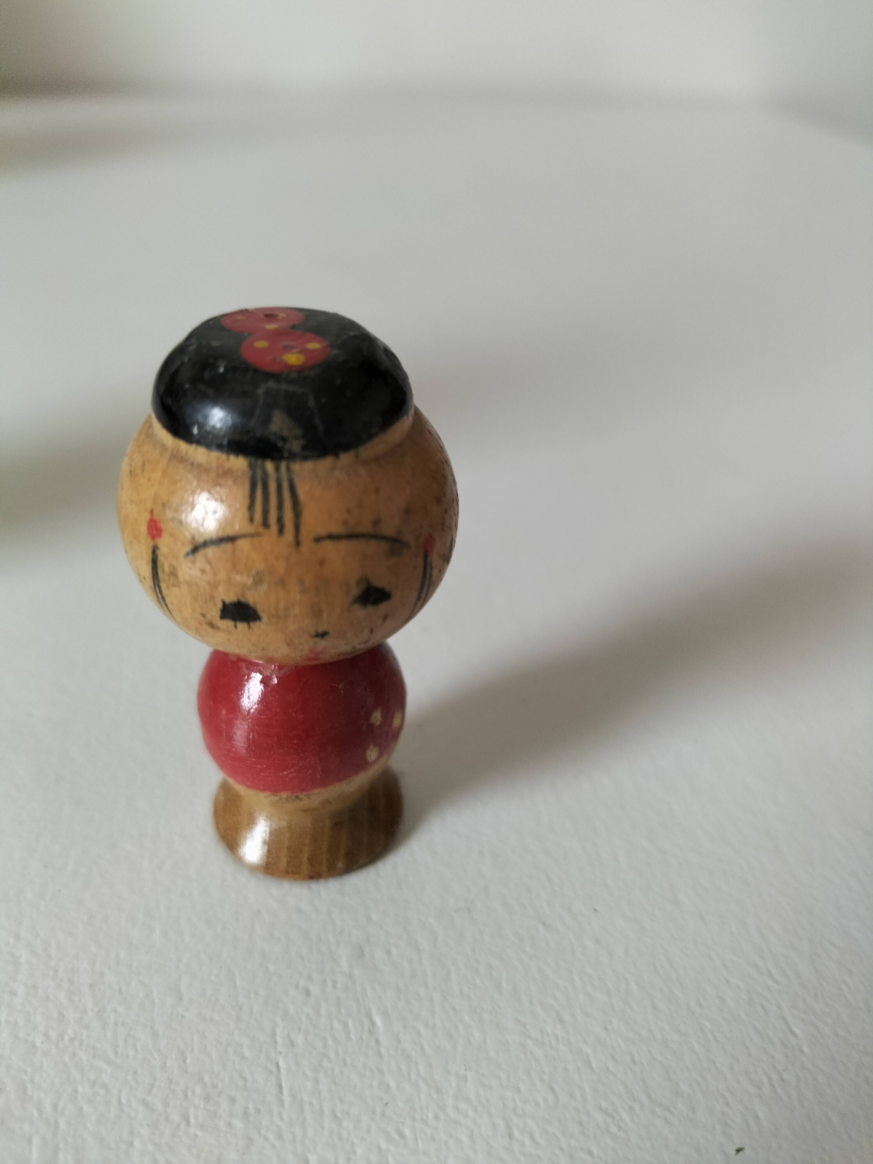 Kokeshi doll set