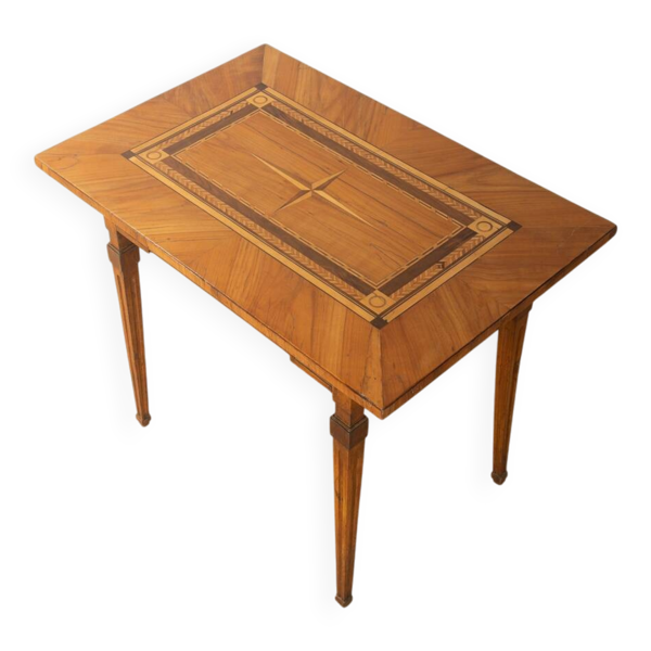 Bureau antique Louis XVI des années 1840