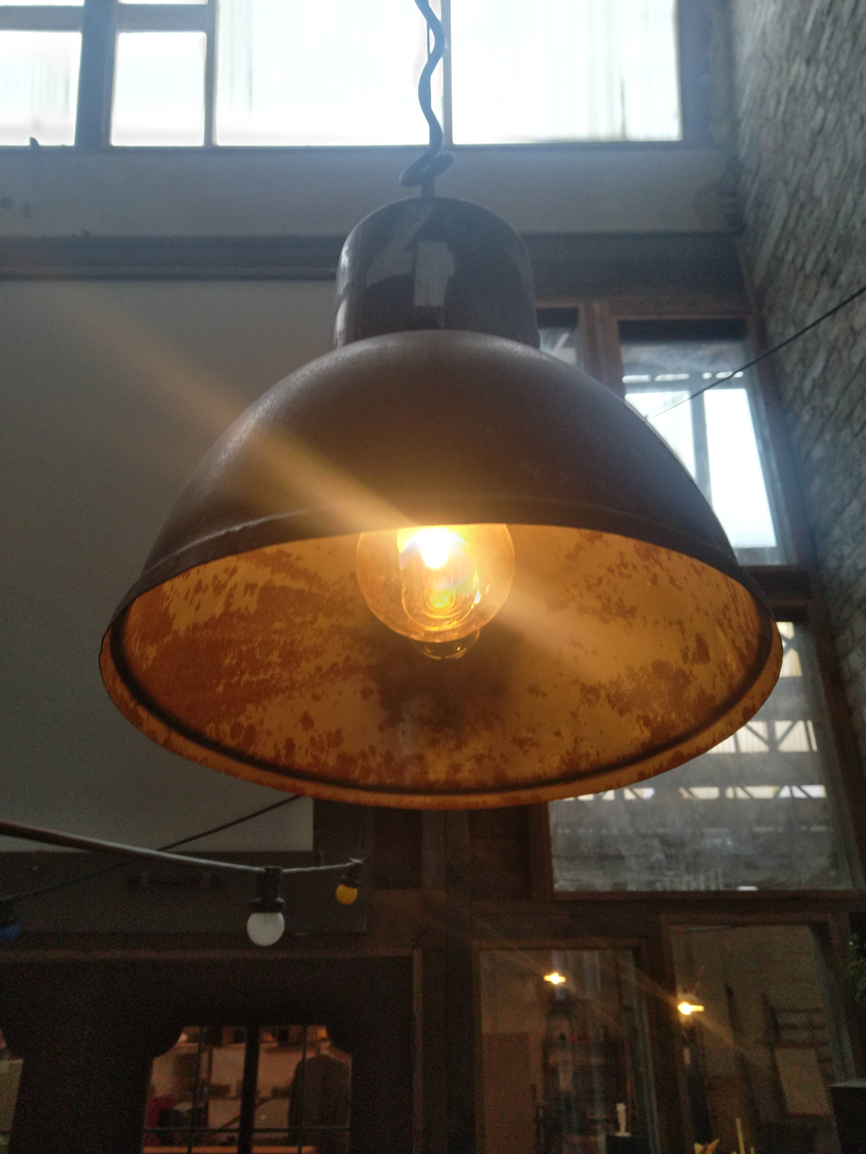 Grande lampe industrielle N°4