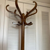 Baumann parrot coat rack