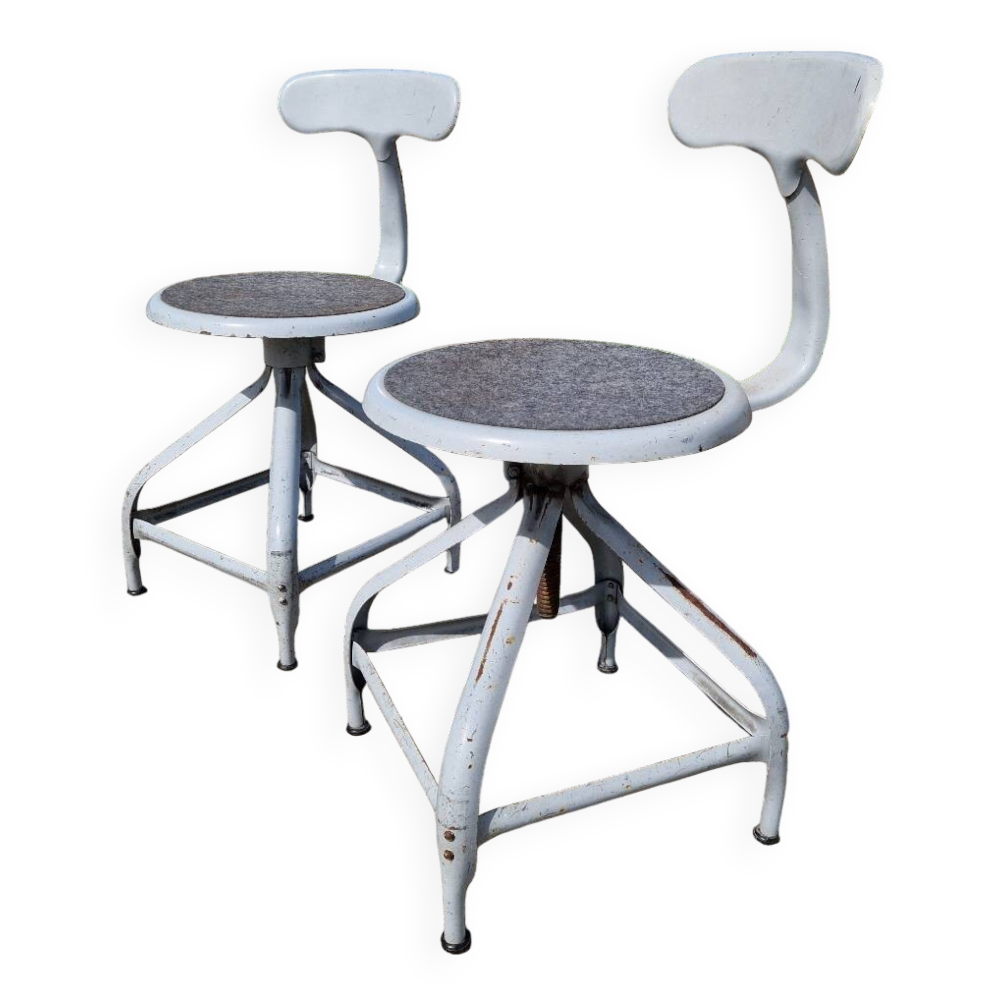 Lot de 2 chaises d'atelier Modèle Nicolle à queue de baleine