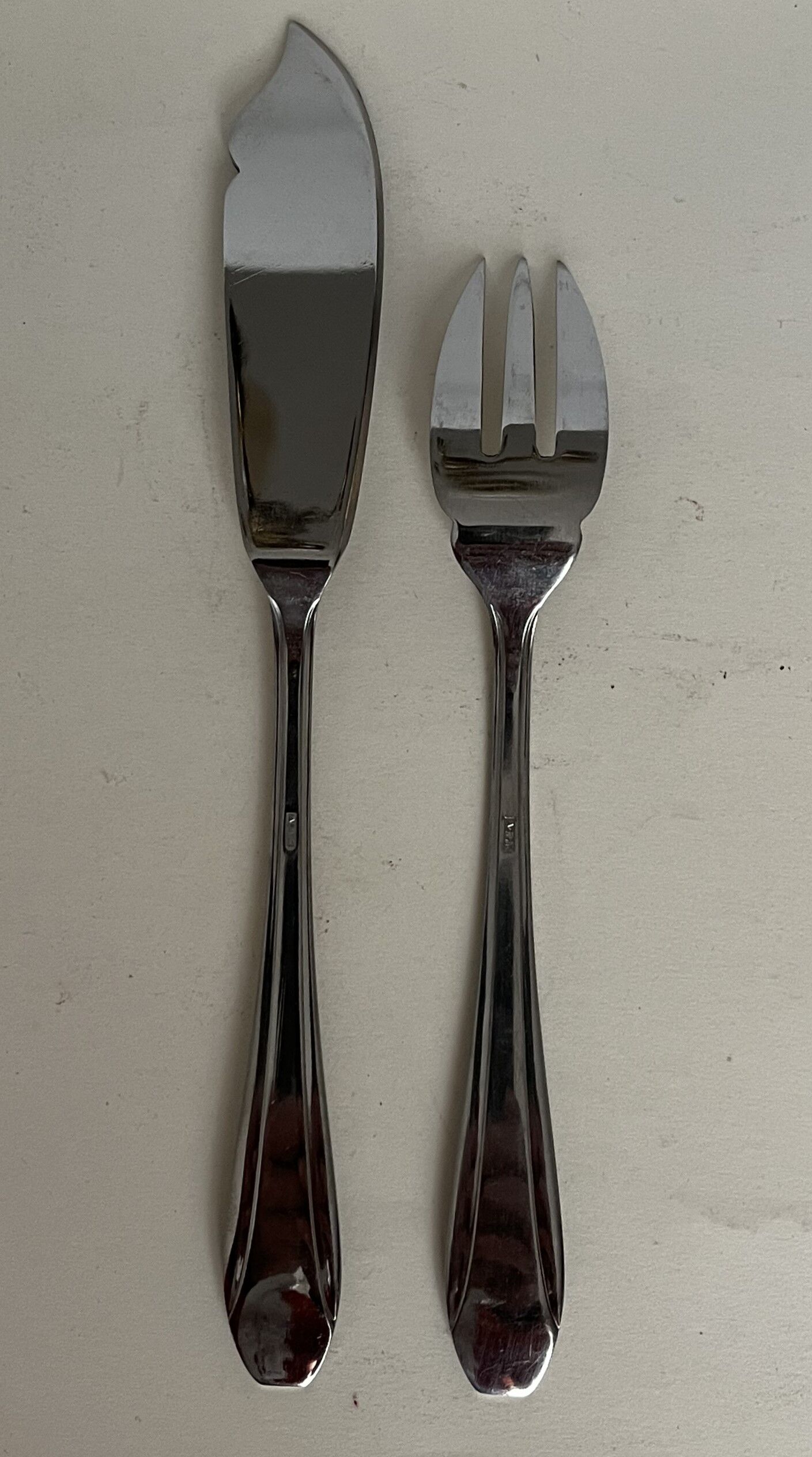 12 stainless steel fish cutlery