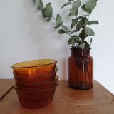 4 ramequins en verre ambré