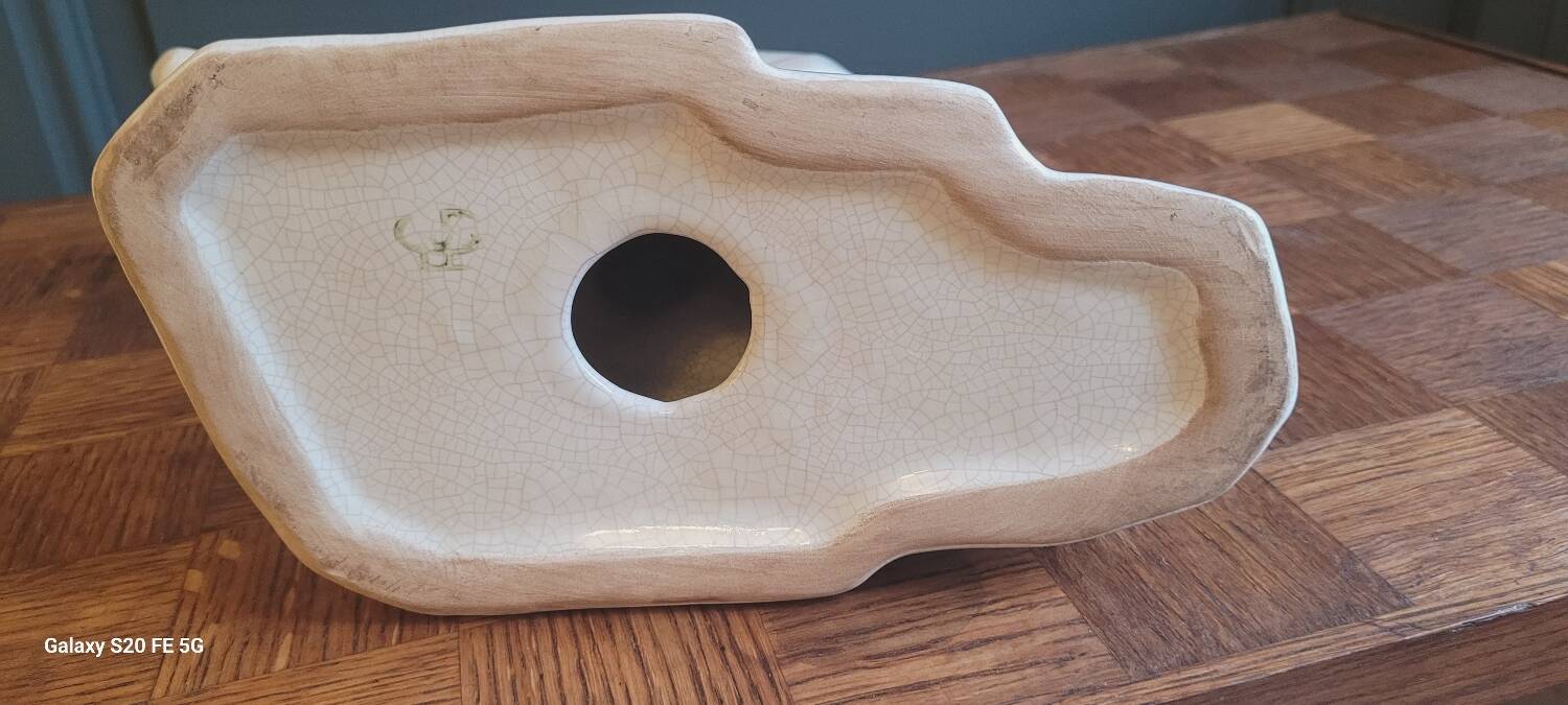 Cracked ceramic bear 1930