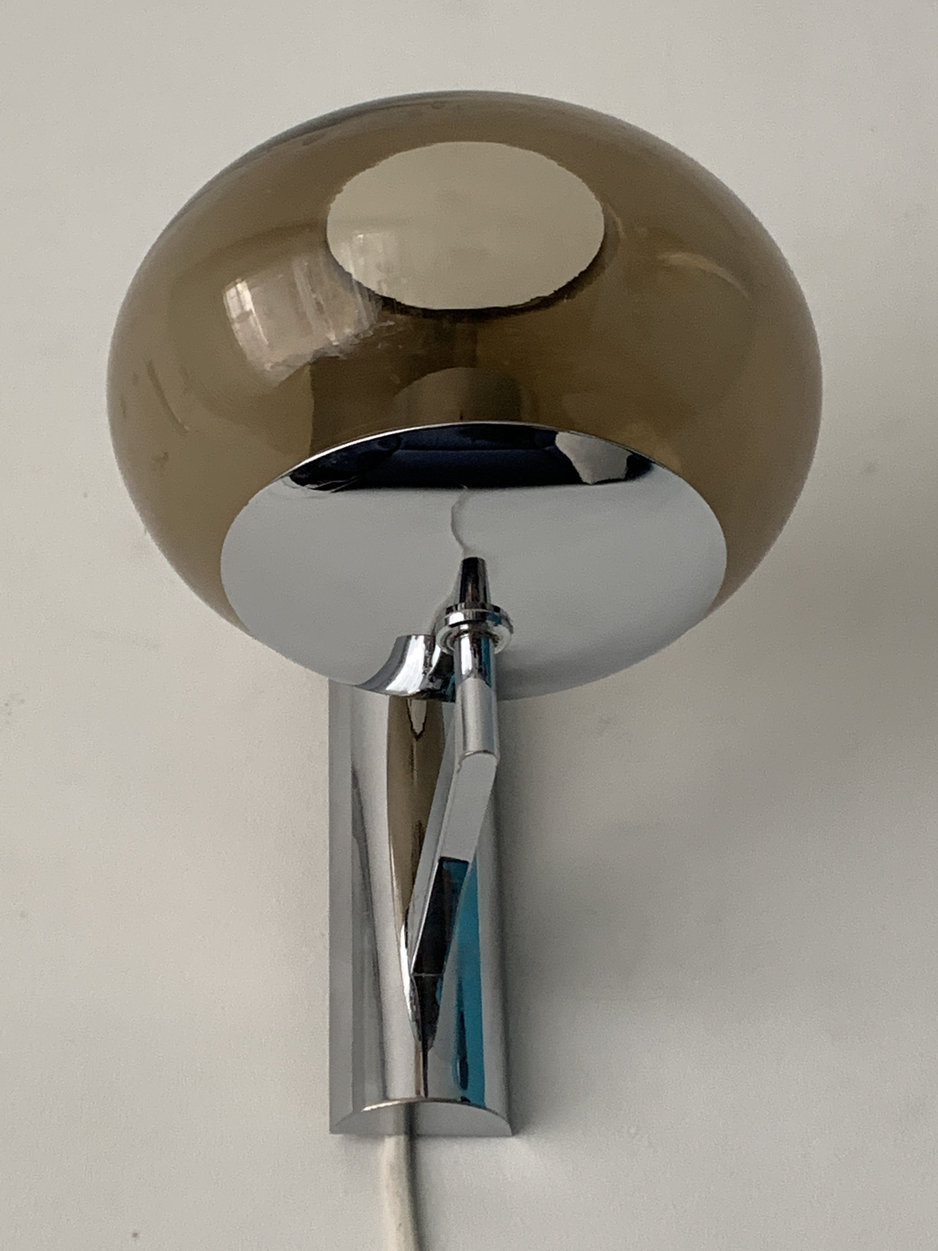 Pair of chrome metal sconces and smoked glass from Sciolari, 1970