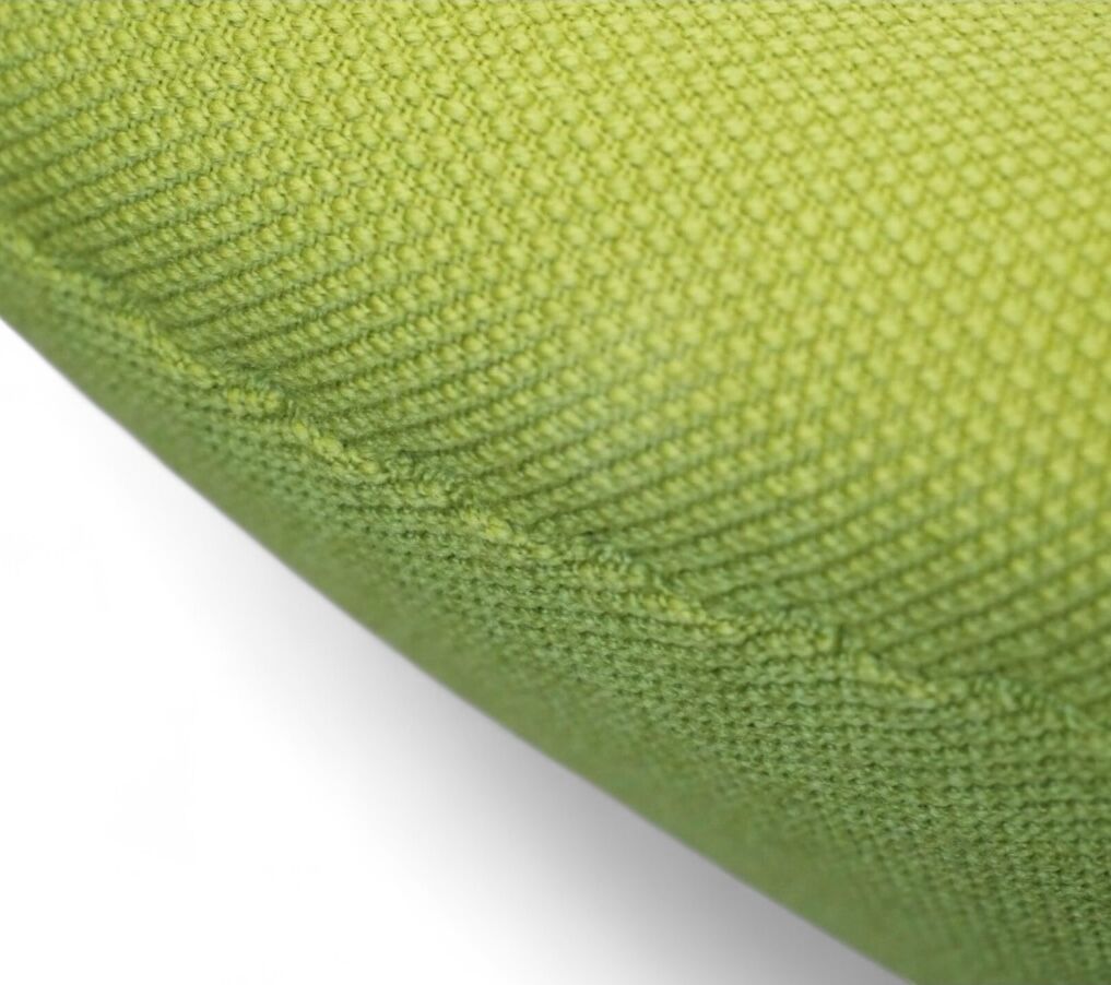 Swan Chair by Arne Jacobsen for Fritz Hansen