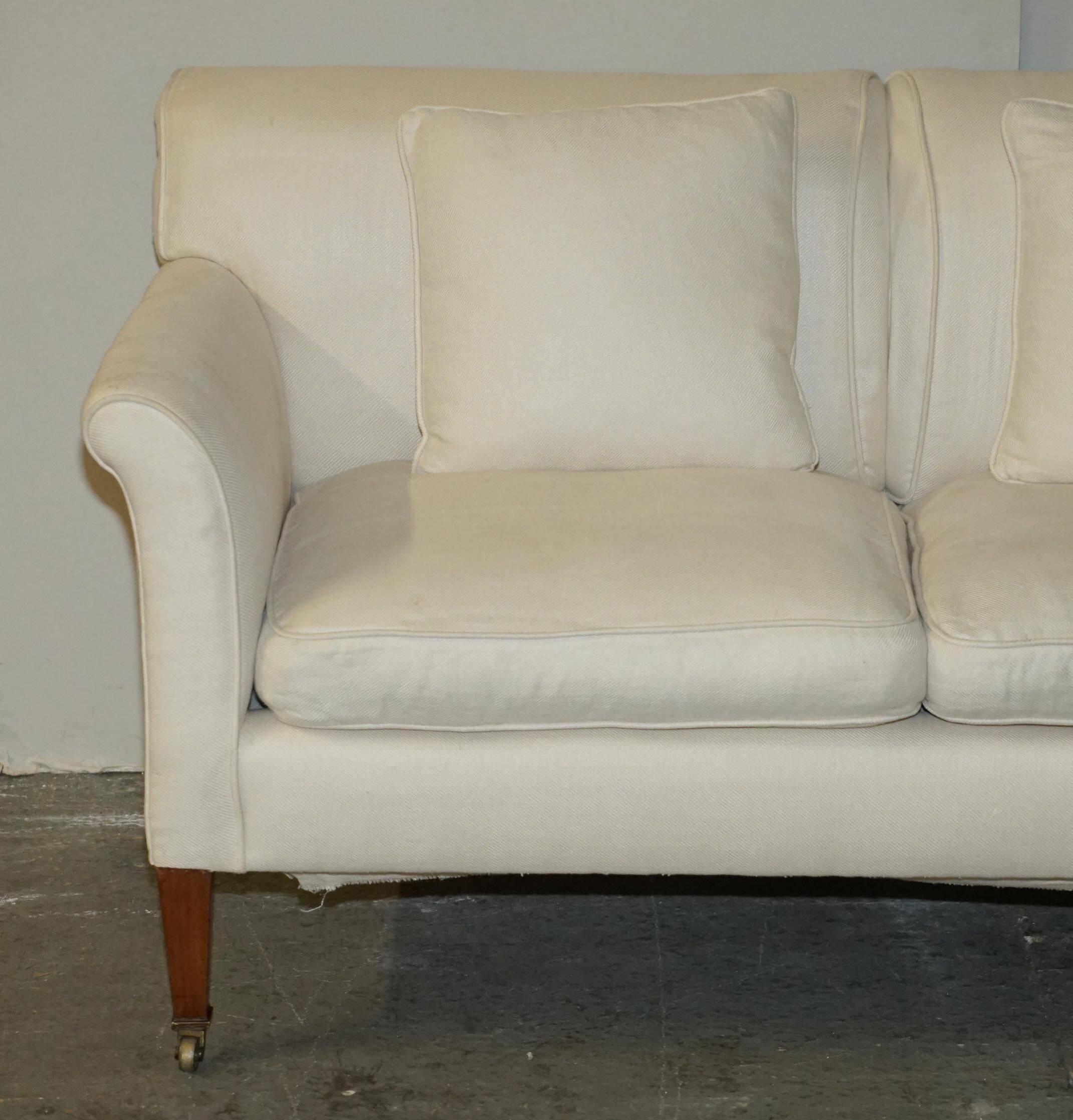 Victorian Howard & Son two-seater canapé fully stamped.