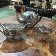 Service à thé anglais en métal argenté