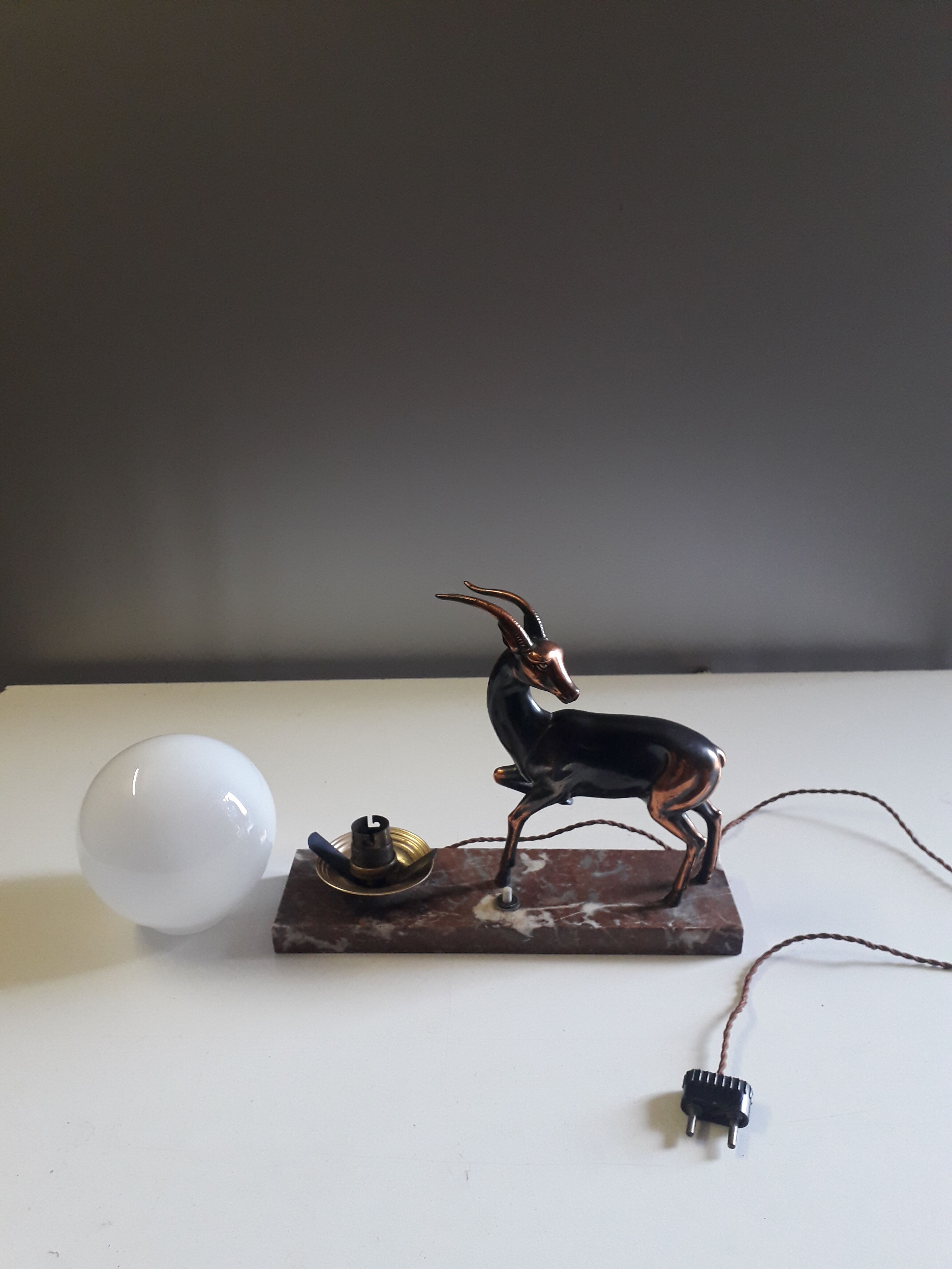 Art Deco table lamp - Copper antelope on marble - 1940