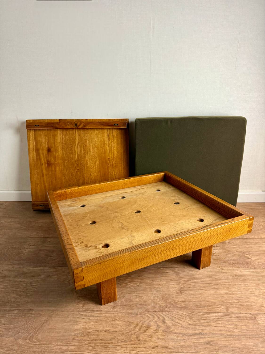 L09 coffee table Pierre Chapo