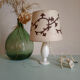 Pied de lampe vintage en opaline blanche