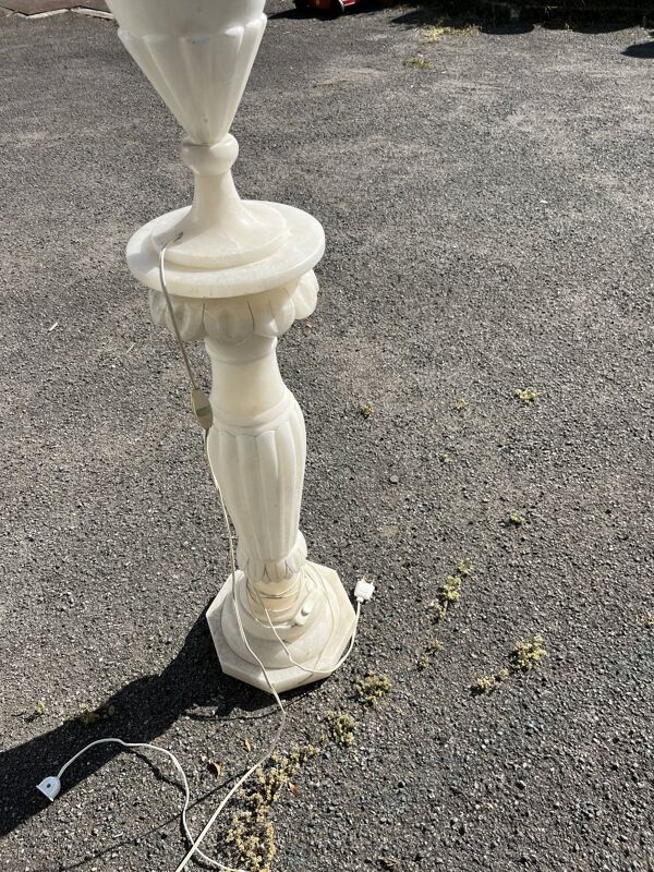 Lampe colonne en albatre