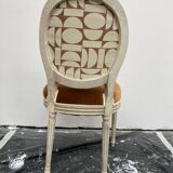 Medallion chair