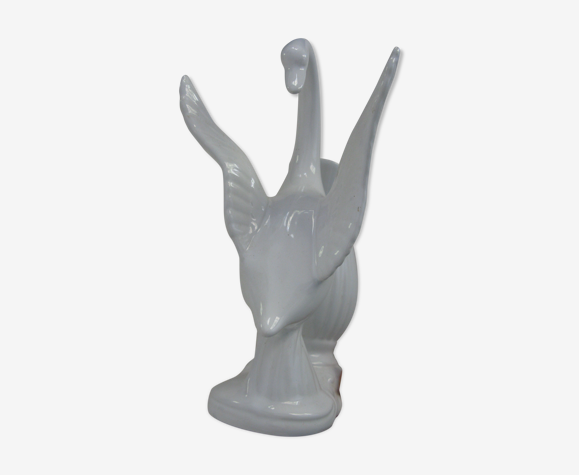 Vase avec cygne