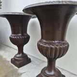 Pair of Medici cast iron vases from a bourgeois house - H73cm