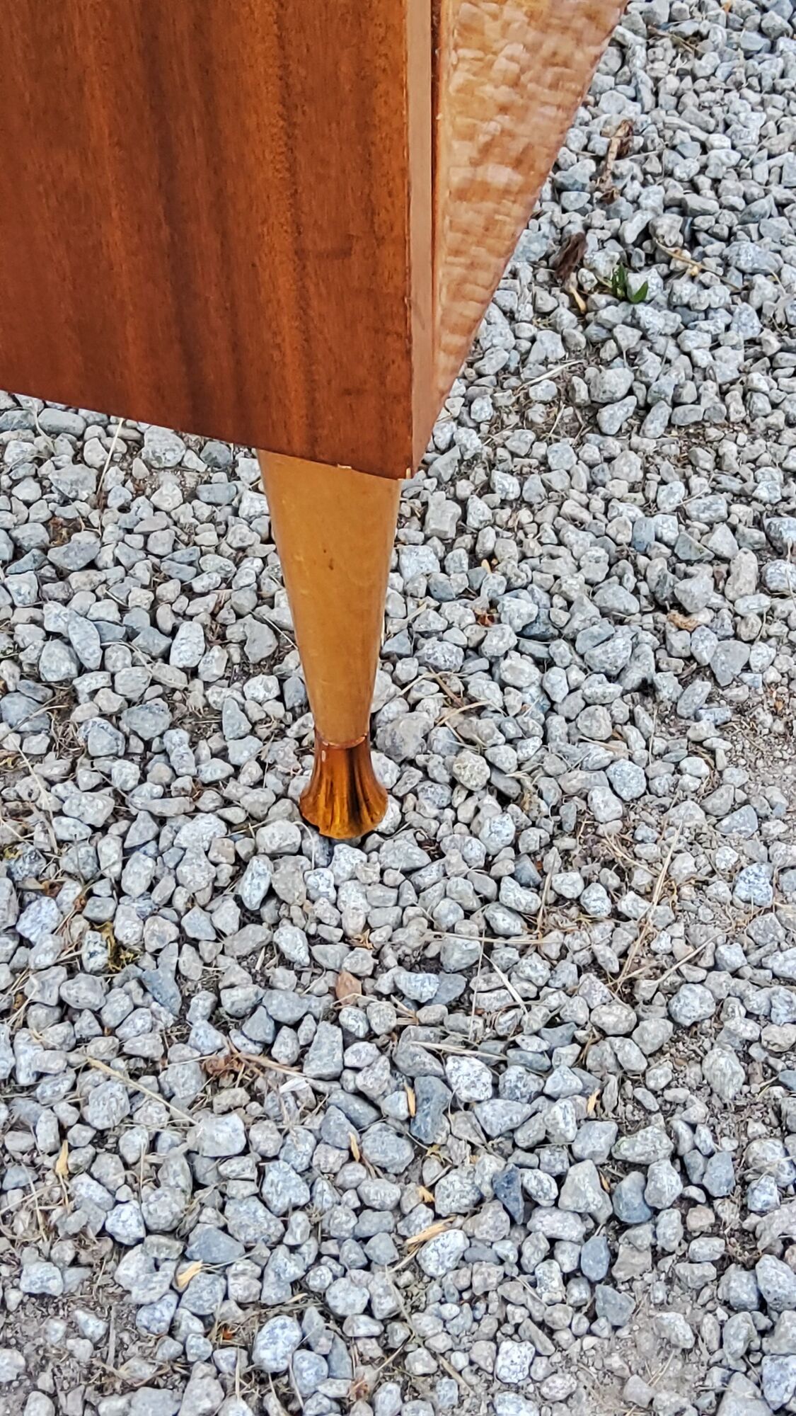Vintage golden mahogany chest of drawers 3 drawers conical feet from the 60s