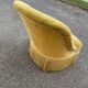 Fauteuil crapaud en velours jaune moutarde du 19ème