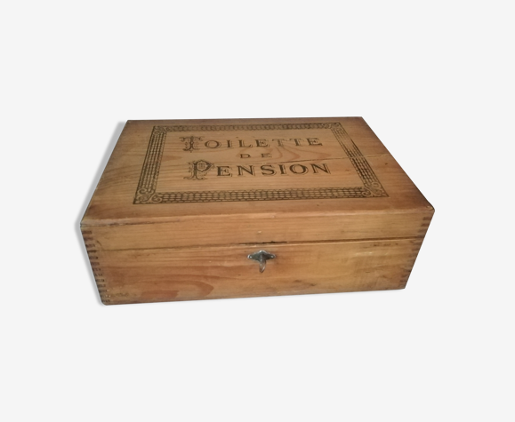 Boîte ancienne en bois