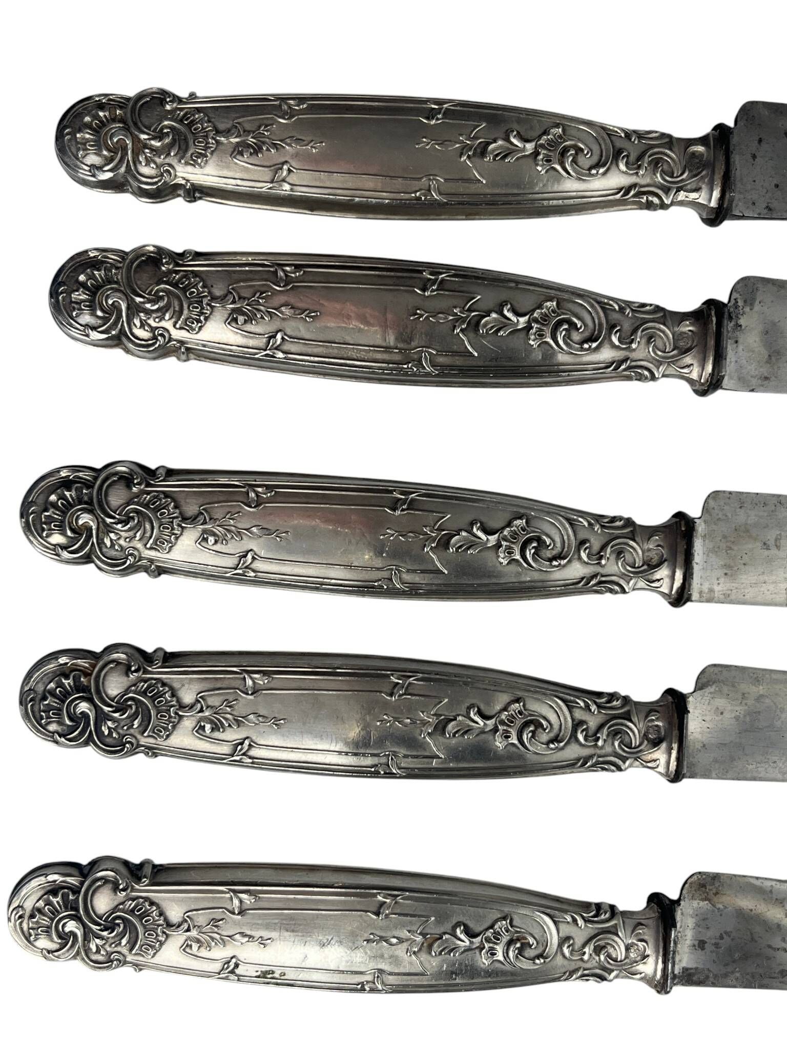 Art de la table, série dix couteaux à fruit argent minerve début XXème
