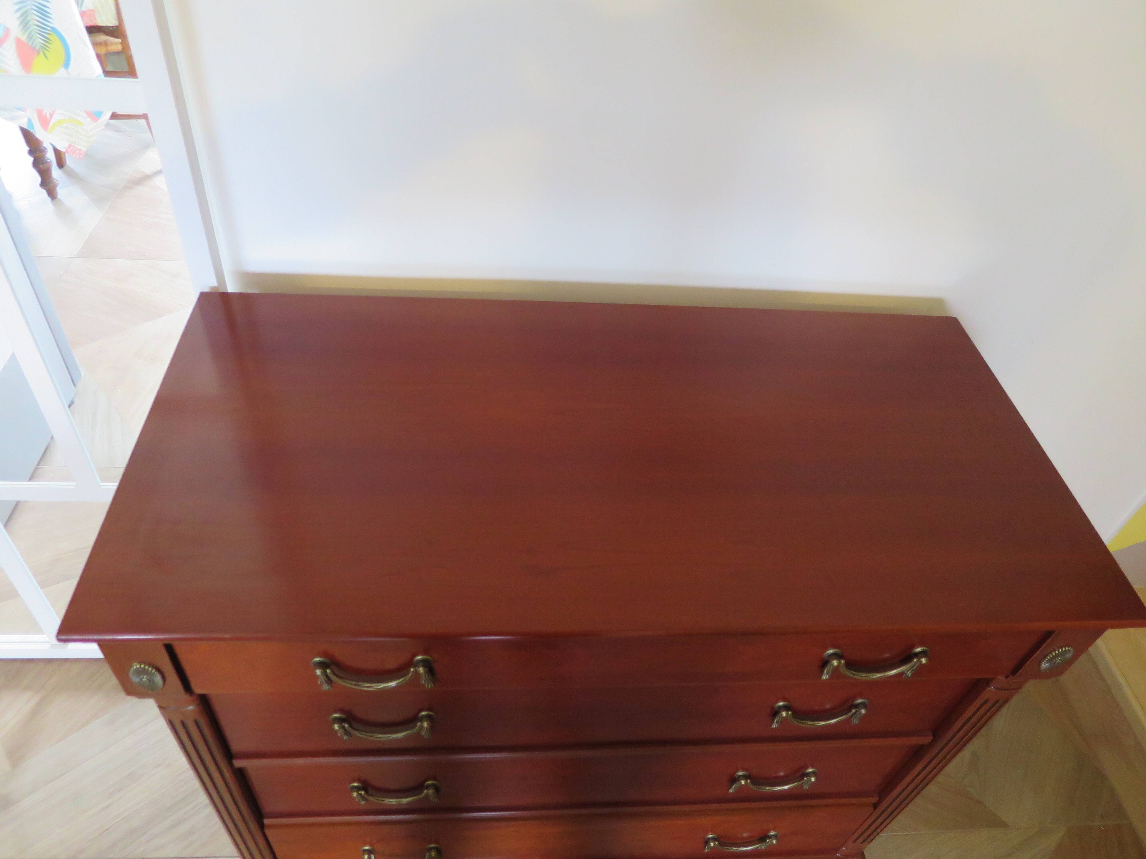 Commode 4 tiroirs – Teinte merisier – Imitation Style Empire – Années 80