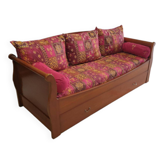 Cherry trundle bed