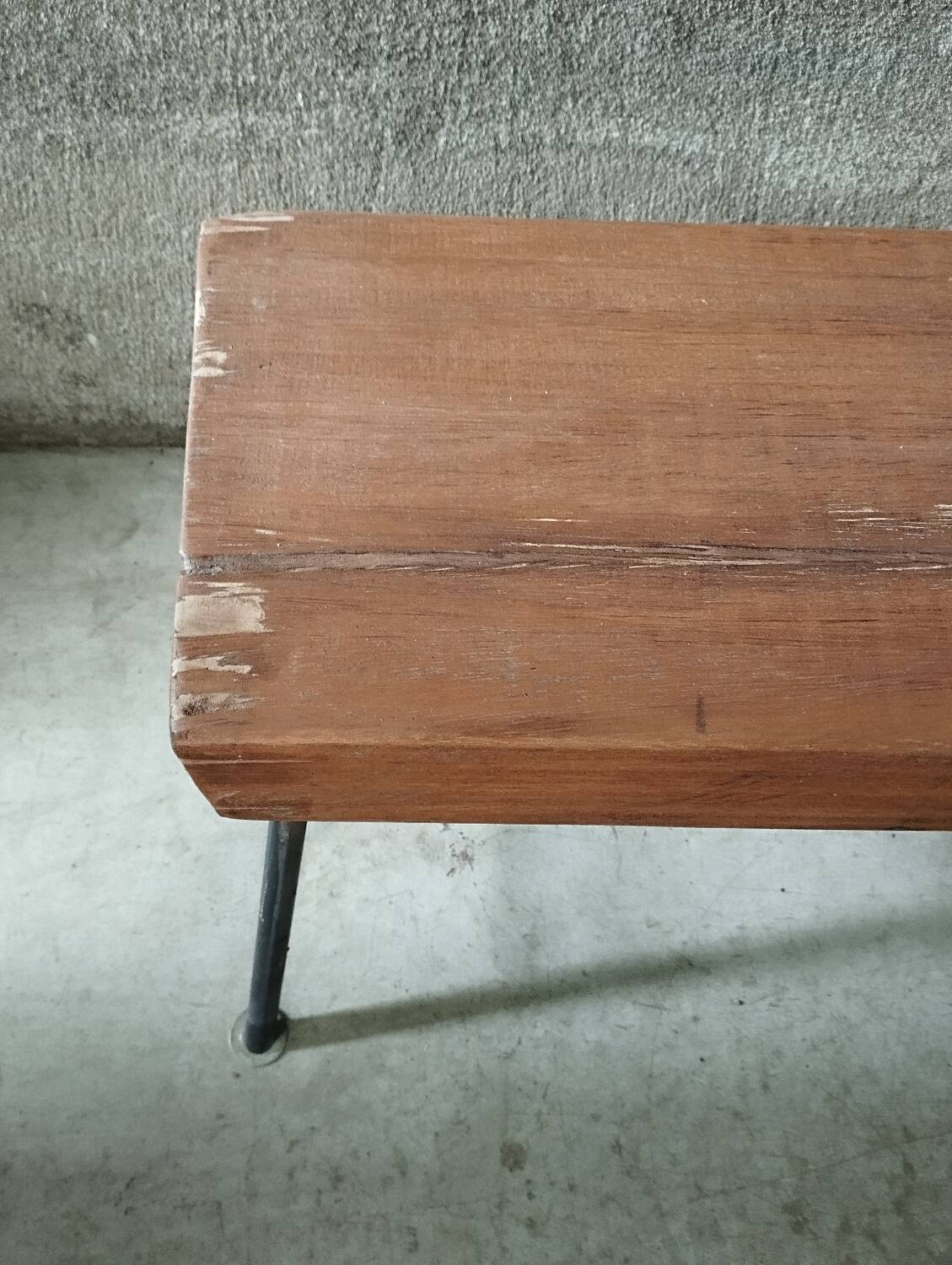 Banc brutaliste