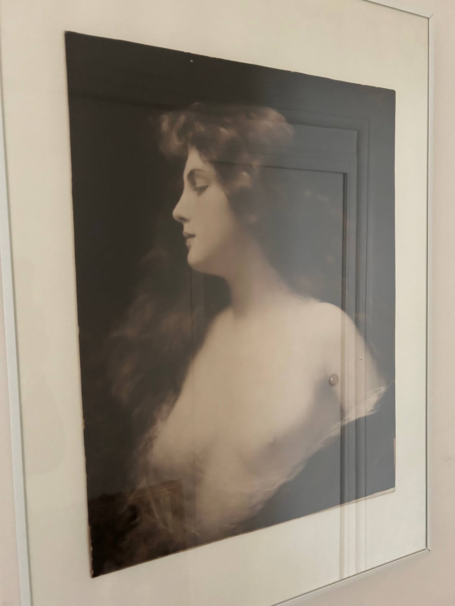 portrait of a woman, 19th century photo A. Piot