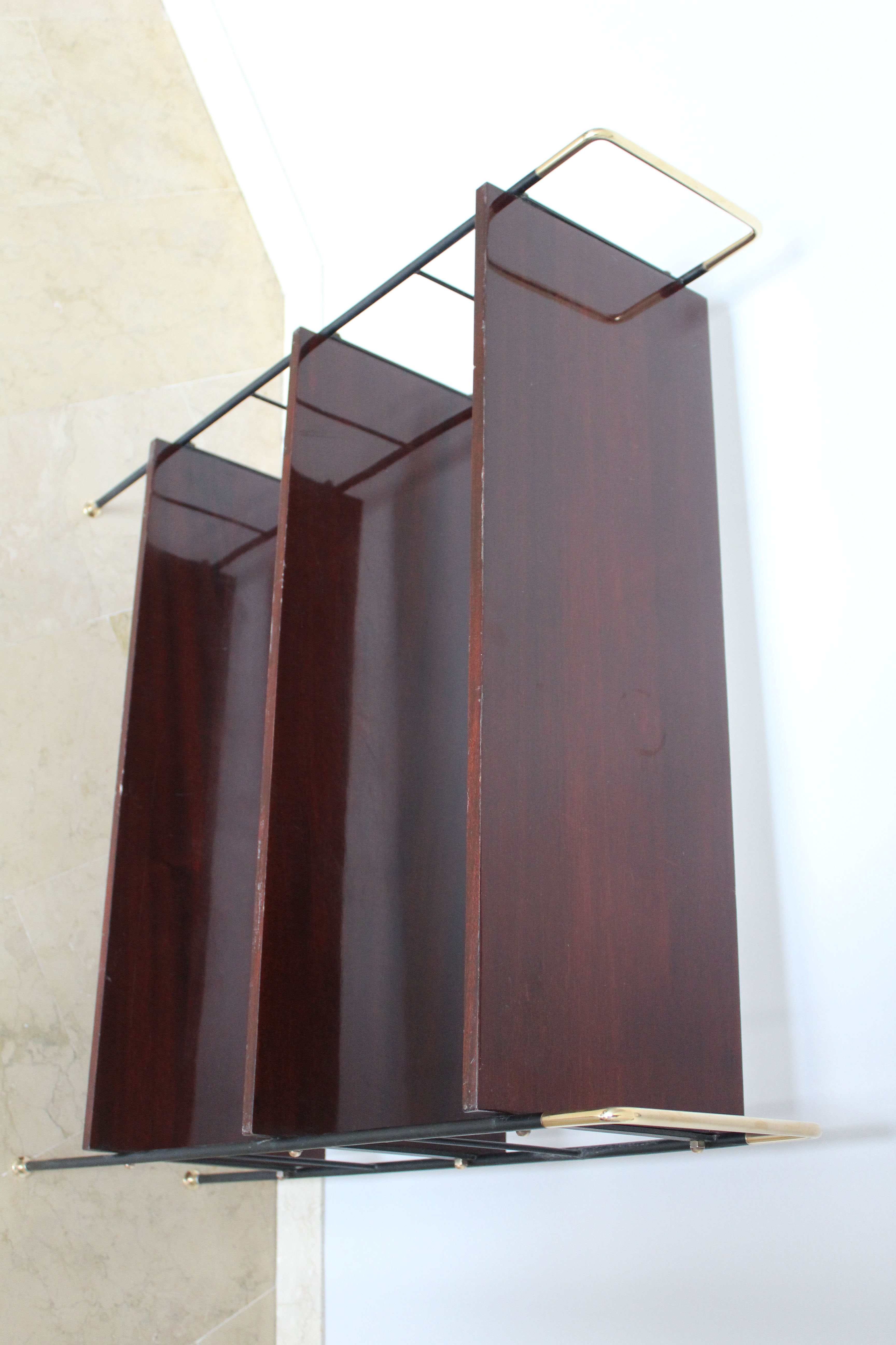 Etager, 1950s Italian bookcase in rosewood, brass and iron