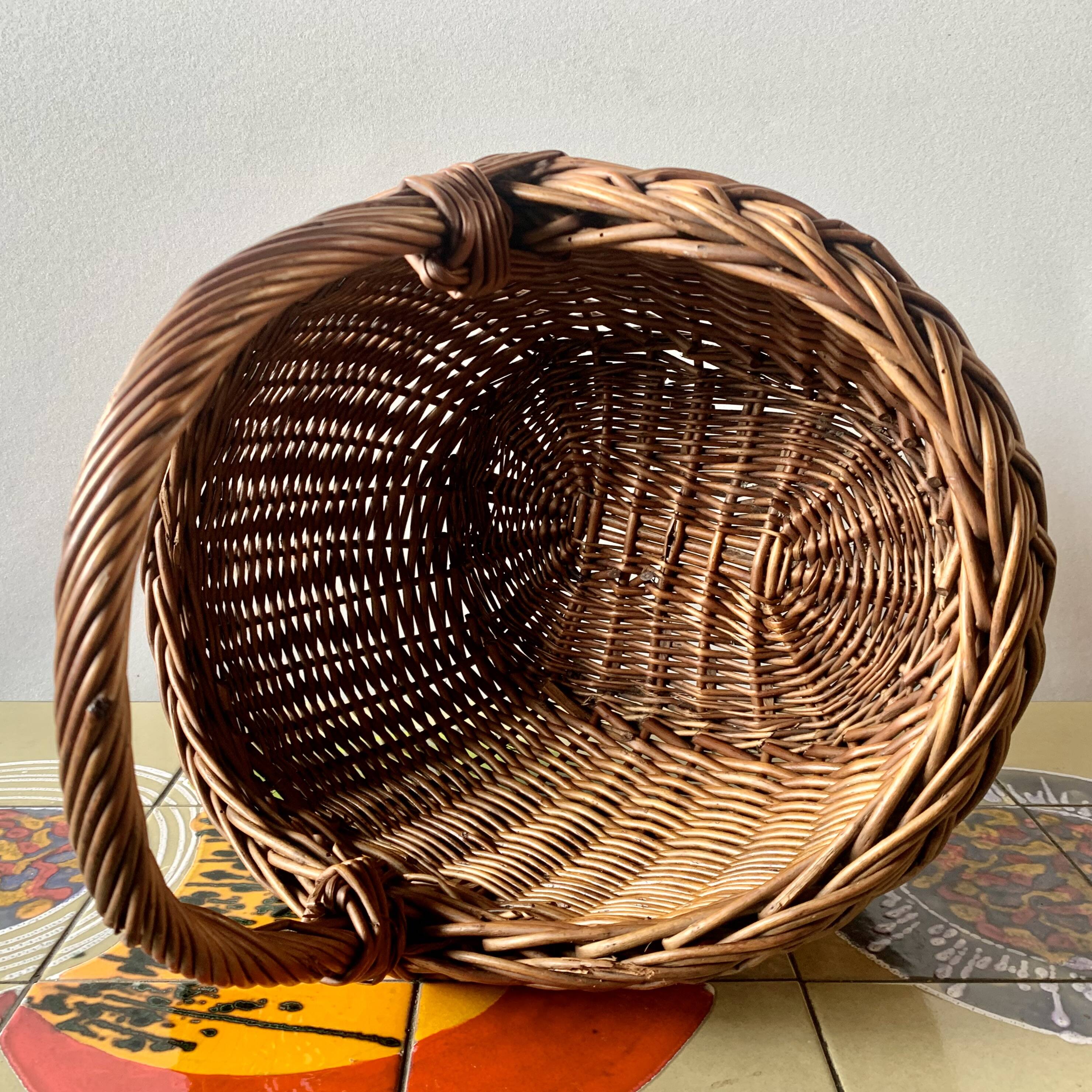 Vintage wicker basket