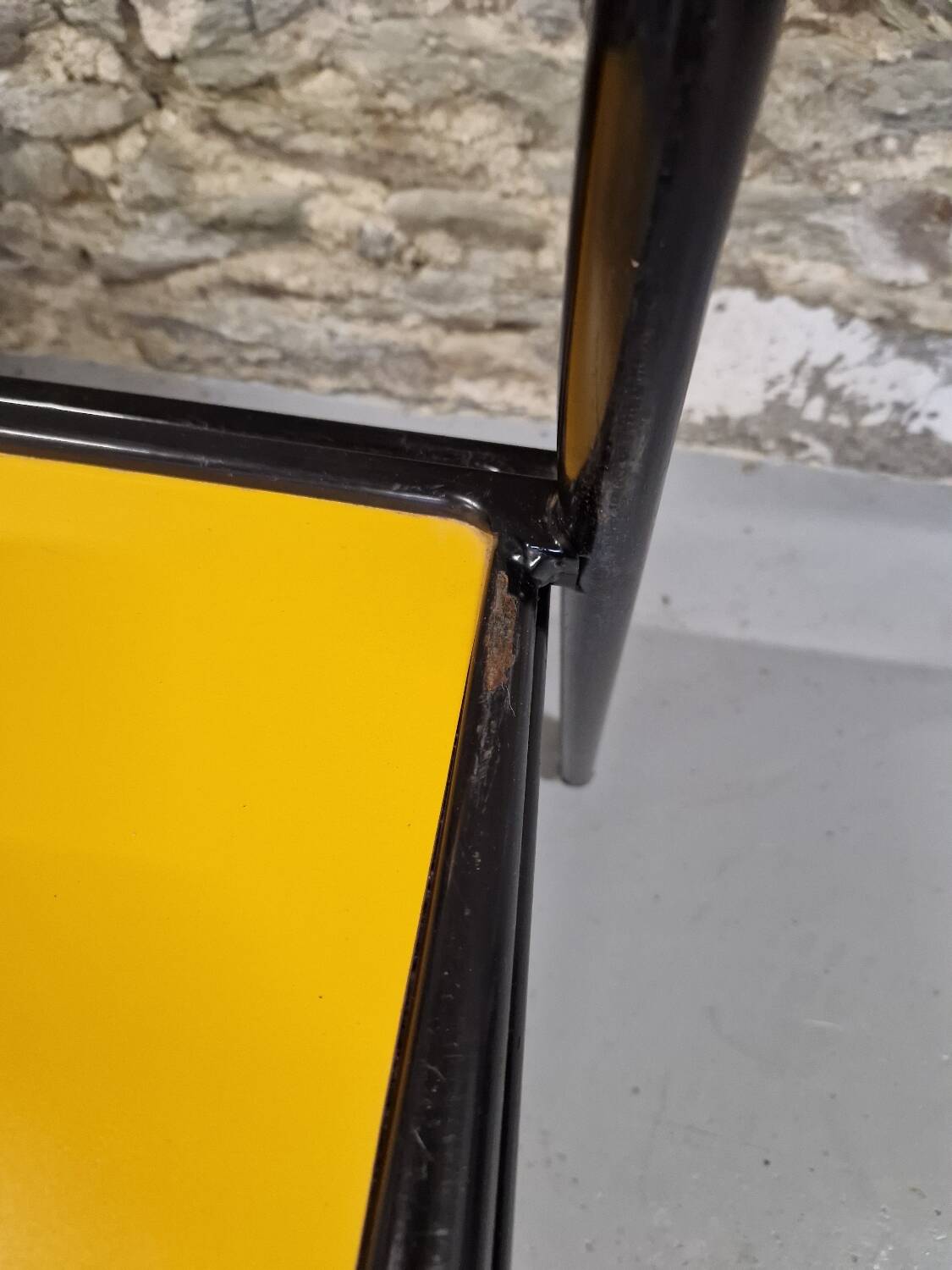 Set of 8 yellow mullca 510 chairs