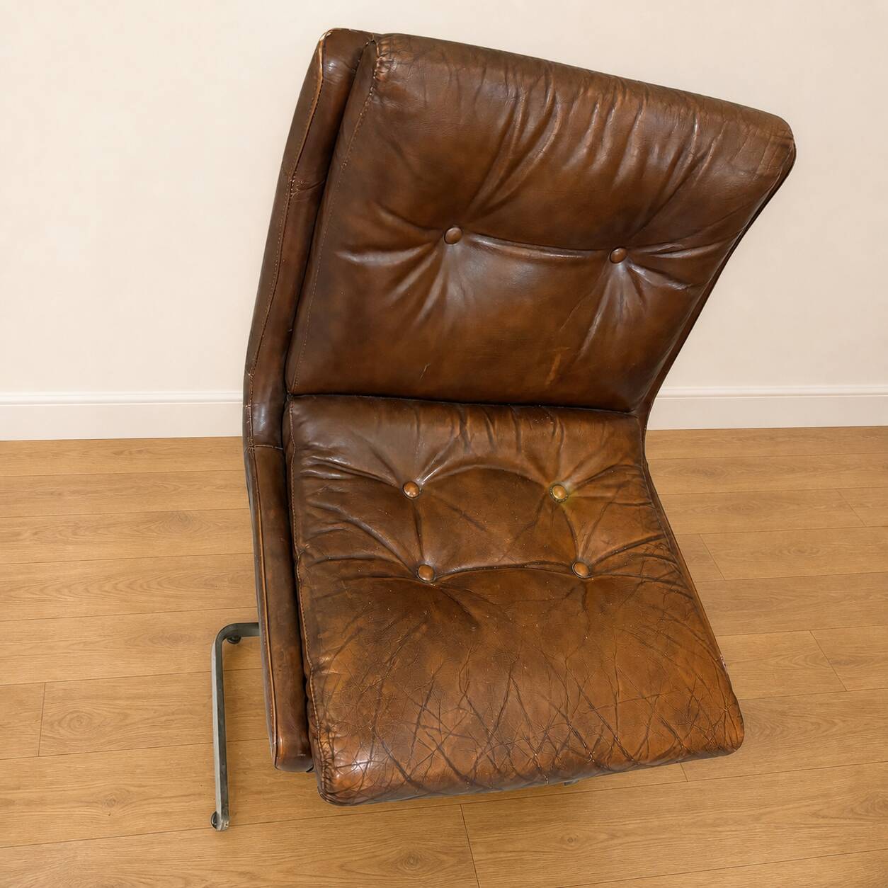 Office chair by Raphaël Raffel from the 1970s.
