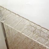 Large plateau 1970s in crumpled/frosted plexiglass & chrome strips