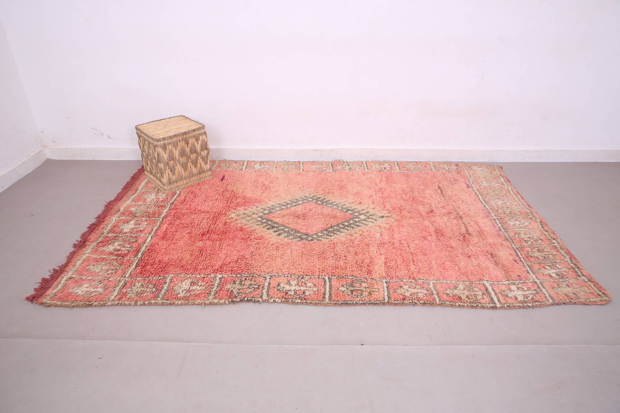 Peach Vintage Moroccan Rug 166 x 277 cm - Berber Wool Rug - Handmade Rug