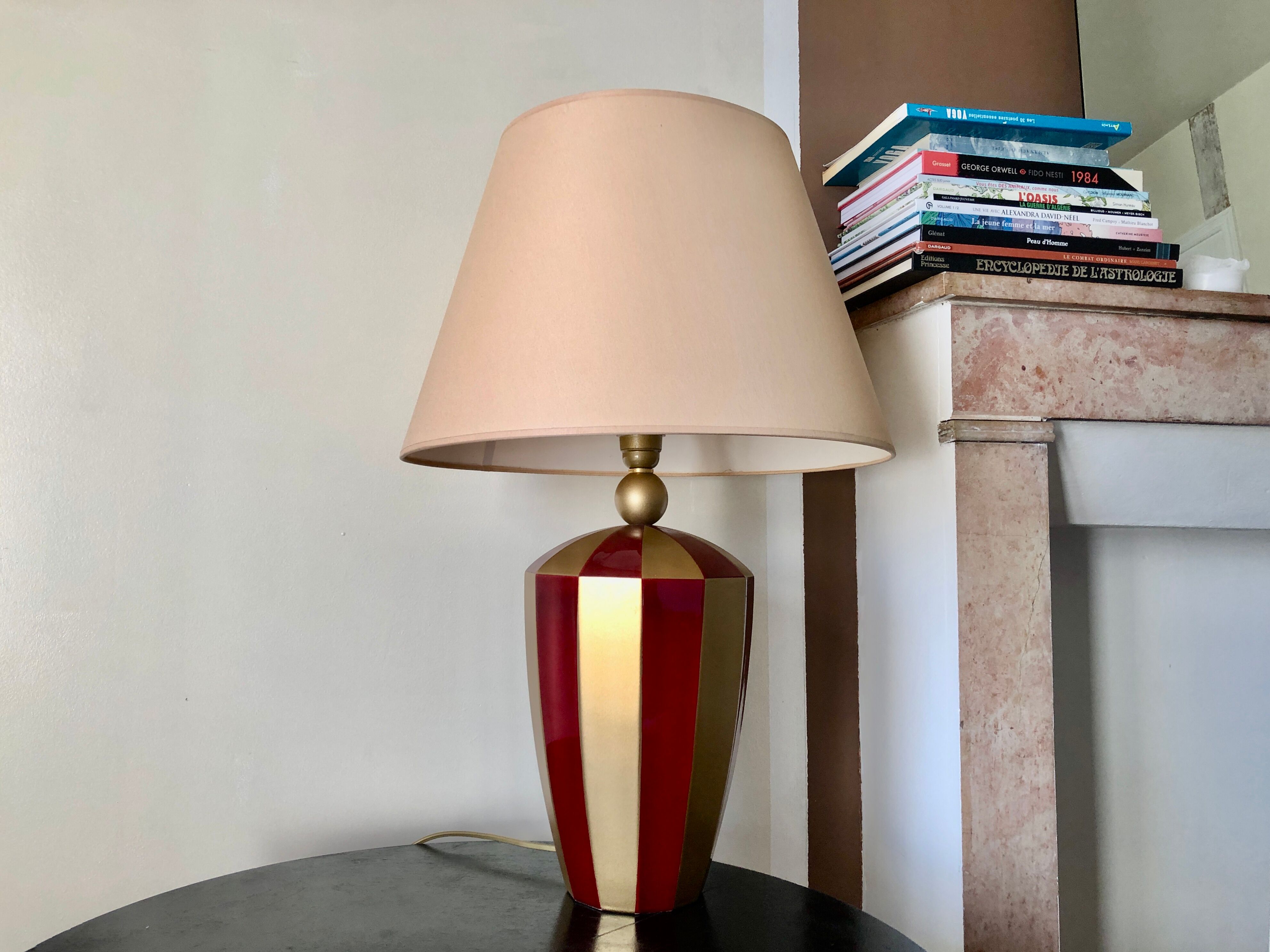 Lamp House The Dolphin red and gold