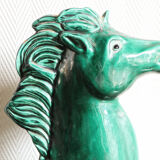 Cheval en faïence verte